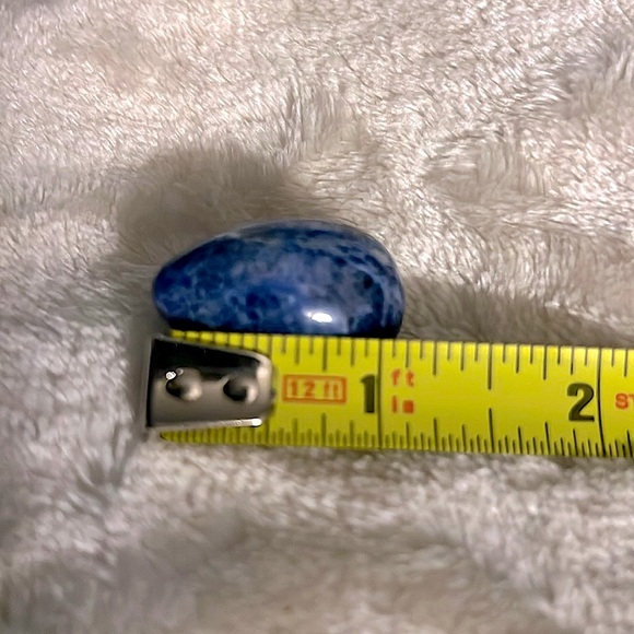 ๐ฐ๐ช BUNDLE OF 2โ MINI WHITE CRYSTAL BAR & 1โ BLUE MARBLE MINI KENYAN STONE EGGS - Picture 6 of 9